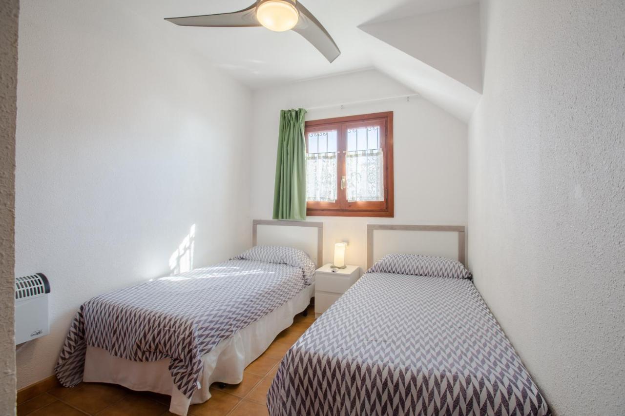Apartamento Mistral Seafront Up. Vistas Al Mar Mont-Roig del Camp Exterior foto